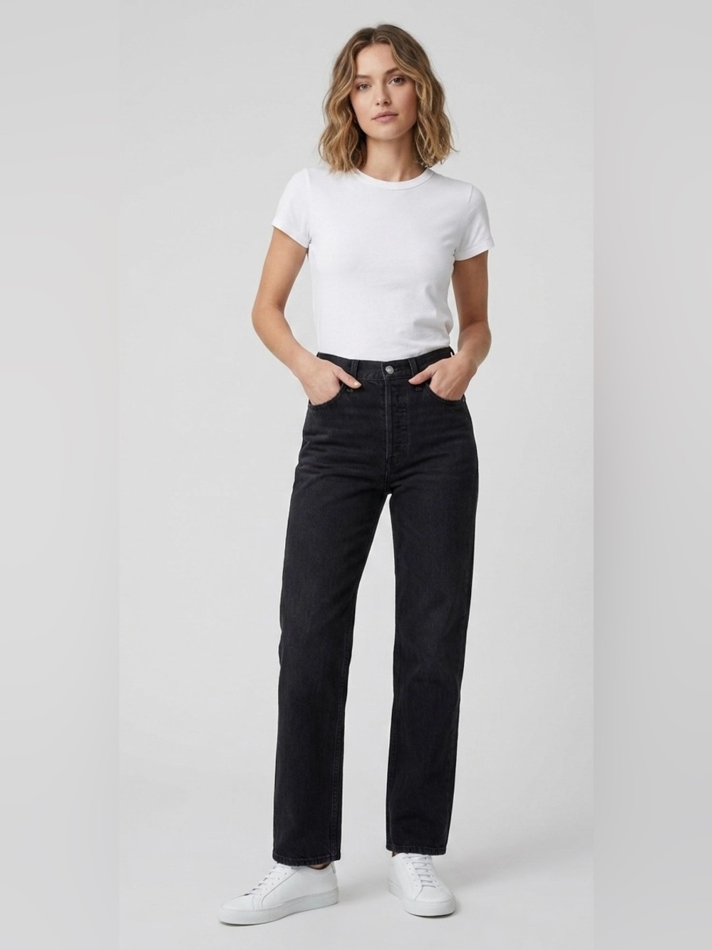 Re/Done High-Rise‎ Straight Leg Jeans in Black